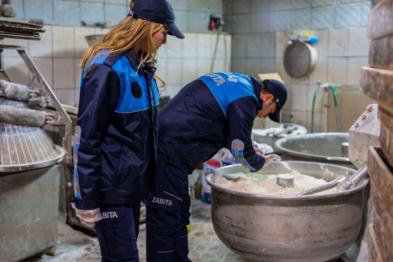 Halk Sağlığı İçin Erken Mesai: Zabıta Fırınları Denetledi 8